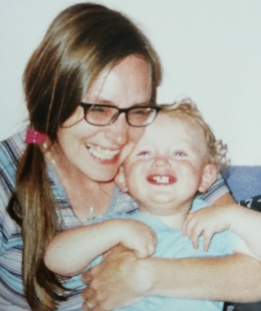 Claire Behind The Hair tweet media