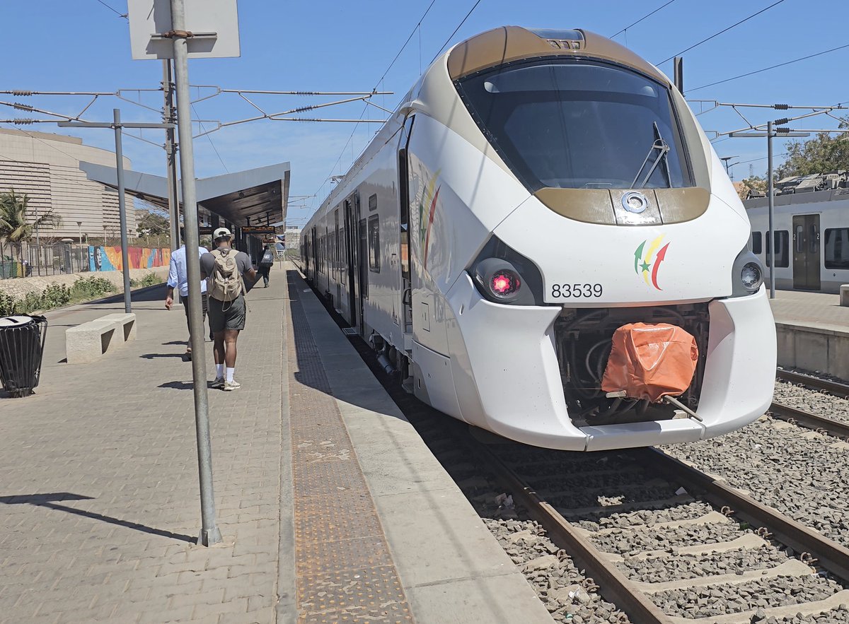 Simply_Railway's tweet photo. Tomorrow at 4:00 PM CET on YouTube: come along for a short train ride through Dakar, the vibrant capital of Senegal 🇸🇳 https://t.co/XL65Z8C9cF