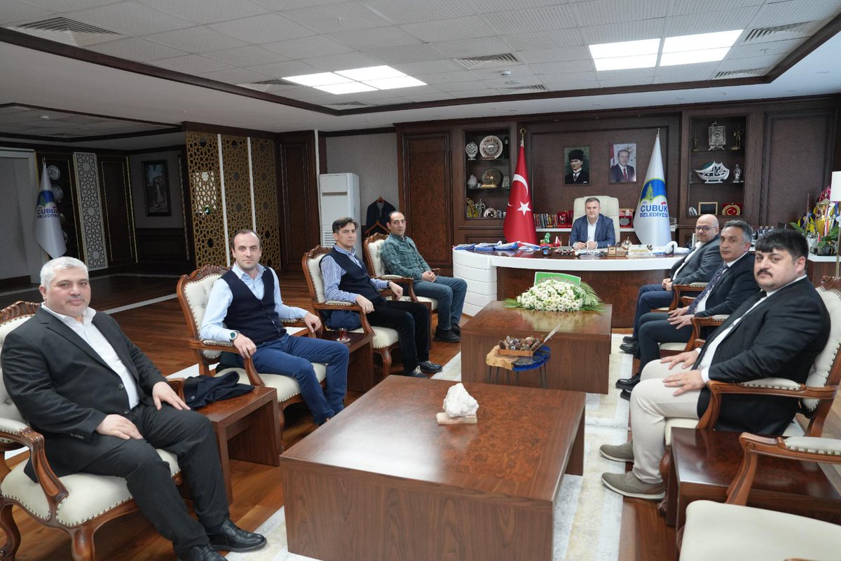 avbakidemirbas's tweet image. TKDK Uzmanı İnşaat Mühendisi Mecit Ender Kaya ve kıymetli heyetini belediyemizde ağırladık.

GES projeleri ve kırsal kalkınma destekleri üzerine verimli istişarelerde bulunduk.

Çubuk’umuza değer katacak iş birliklerini sürdürüyoruz.

#Çubuk #KırsalKalkınma #BakiDemirbaş