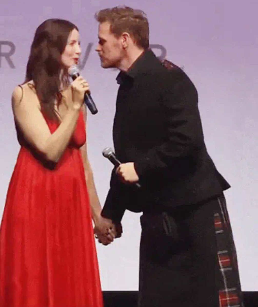 Carol_dizi's tweet image. Ele foi cheio de sede ao pote.... 🤣🤣