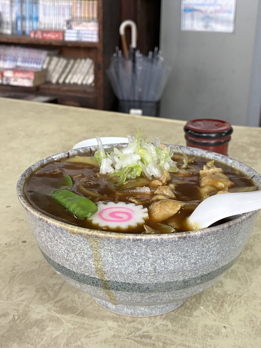 明里 / 千葉の旅と日々 『昭和ディープ街トリップ』発売中 tweet media