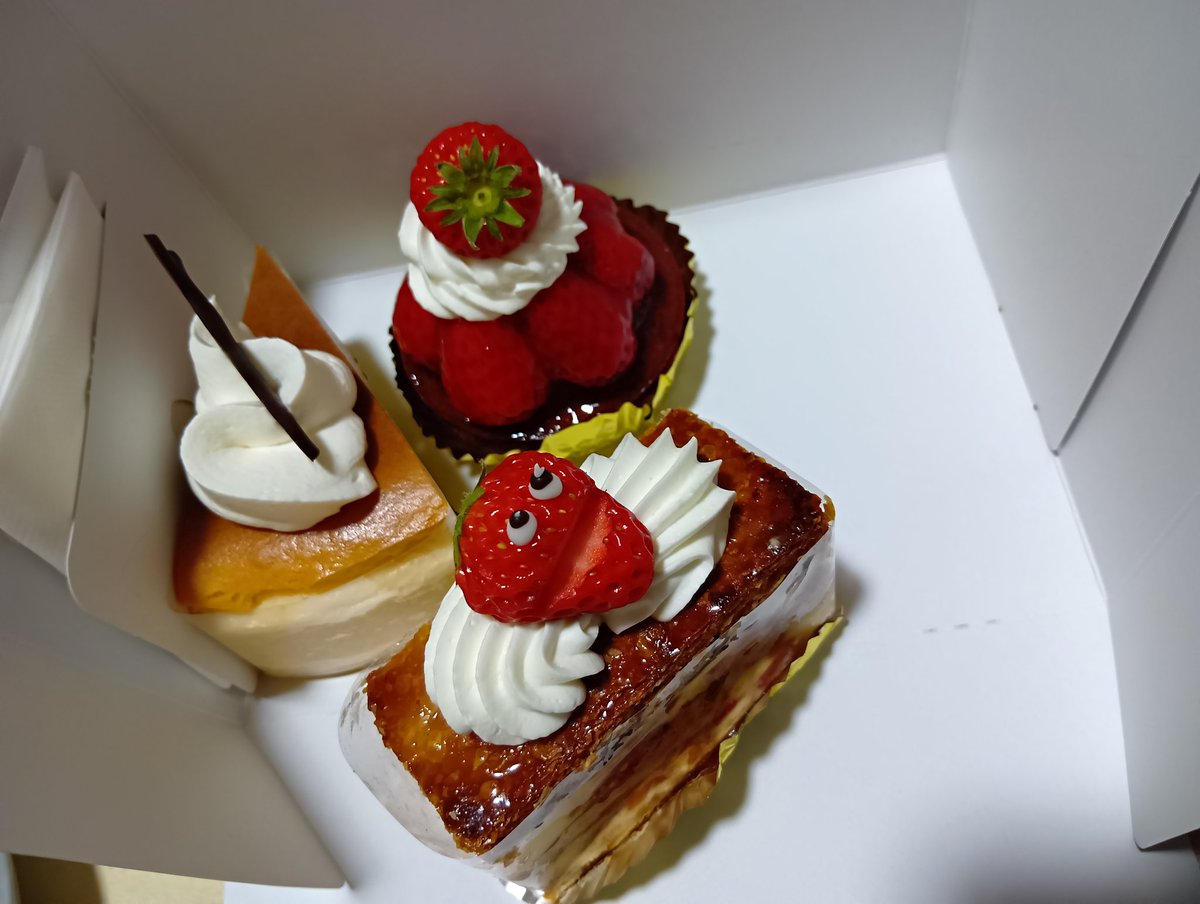 レイヤ❂7.4終わり( 'ω') tweet media