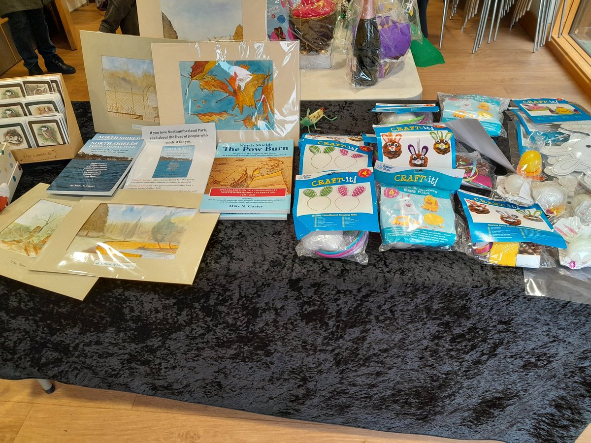 NlandPark's tweet photo. Happening now until 3pm - head to the Community Room next to the Cafe at Northumberland Park to winnonebof these beautiful prizes or buy some craft items.
All funds go to getting owl boxes to put up in the park.
#northshields #tynemouth #whitleybay #owlboxes https://t.co/wwfpC82A5T