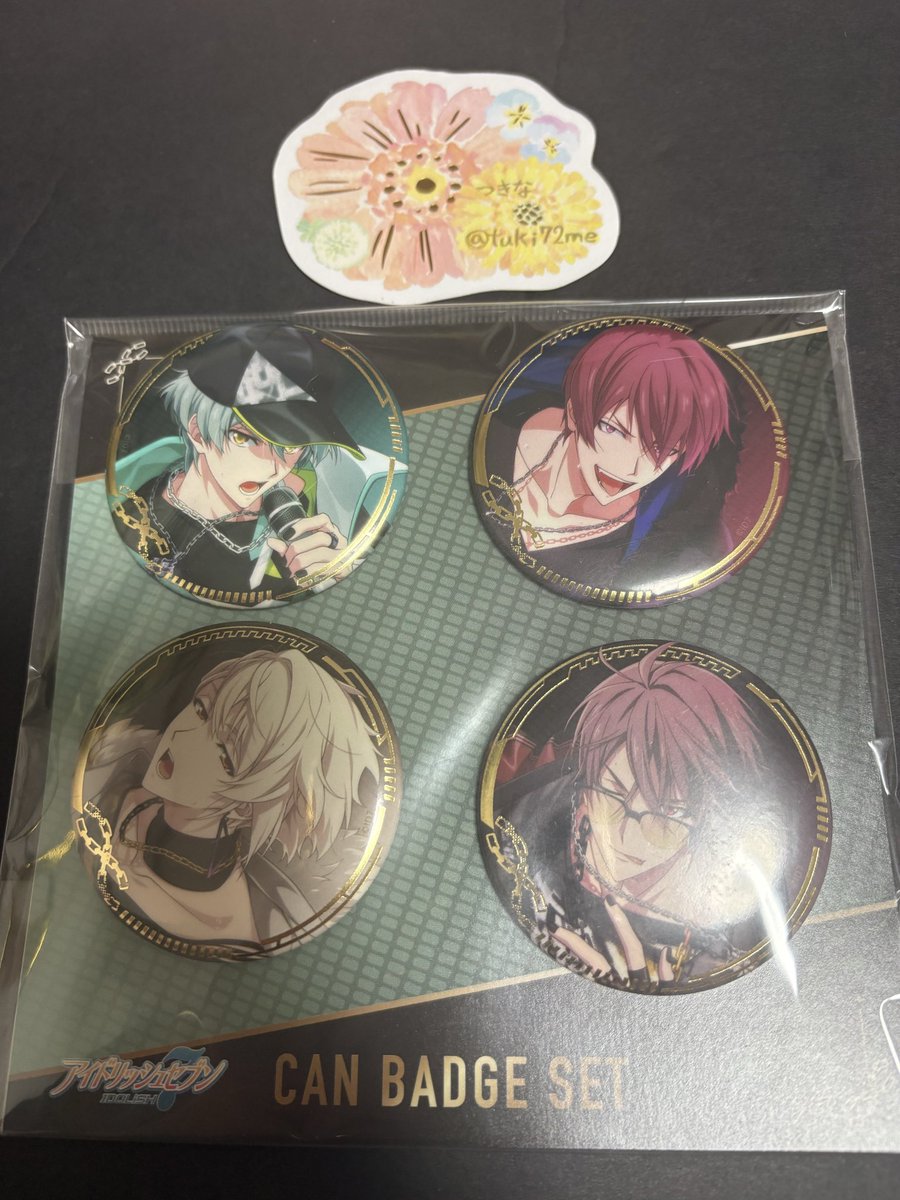 つきな プロフ有 tweet media