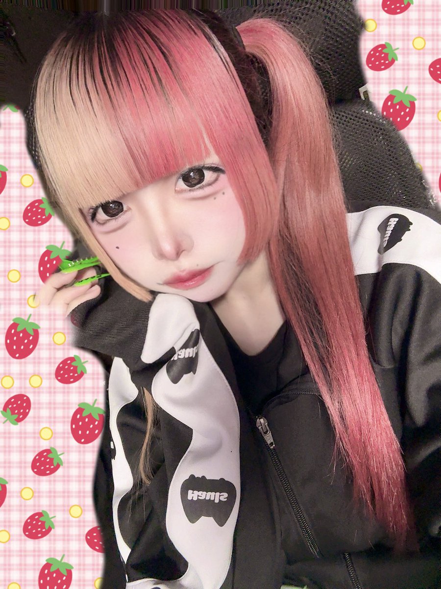 りえる tweet media