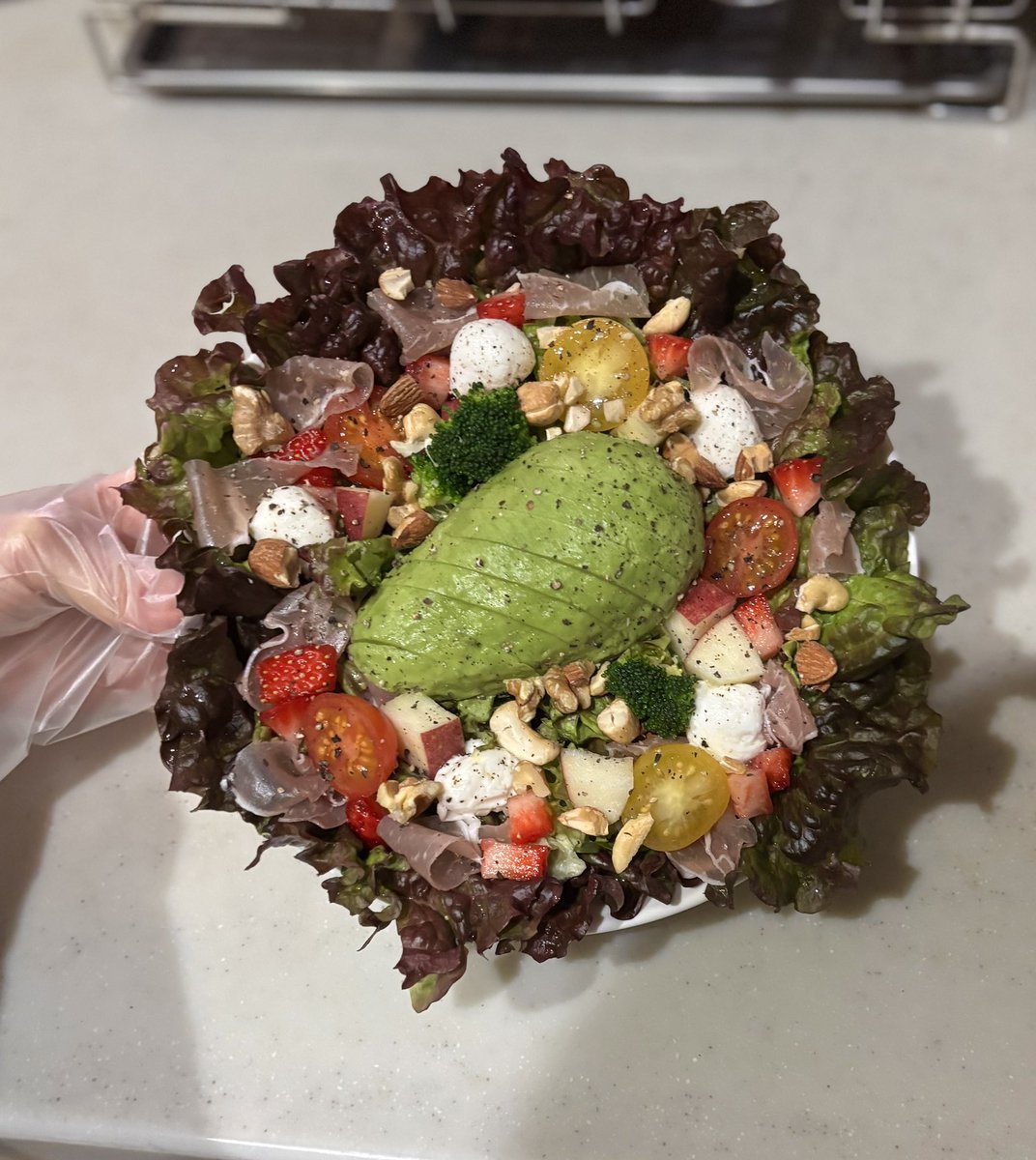 otodesu_ttky's tweet photo. アボカド大好き人間が作る
野菜がもりもり食べれるサラダボウル🥗 https://t.co/fplgY4aRbc