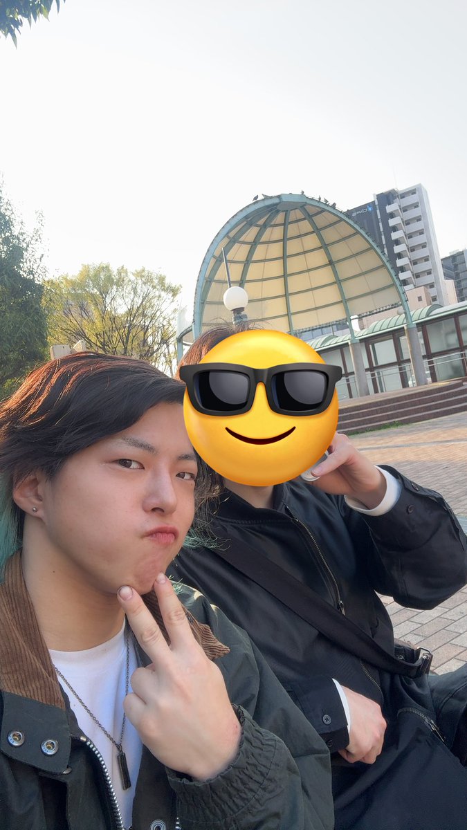 yuya_800's tweet photo. みんな久しぶりー！
20歳の誕生日迎えたから久々のツイートだよ！🥰
ミミズ始めたときは15歳だったのにいつの間にか20なってたわ✋ https://t.co/sGbOnLIEyk