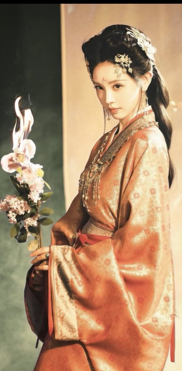 CdramaBloom's tweet photo. 🍉 Tencent Fantasy Costume Drama #GoingToRideTheWinds

Adapted from the novel of same name by Gui Shan Yu 

Cast: #TianXiwei #WangHongyi 

Filming: Q3

Xianxia, rebirth, redemption, enemies to lovers, defiance of fate, mutual growth and romance. https://t.co/CwJbjwKCm3