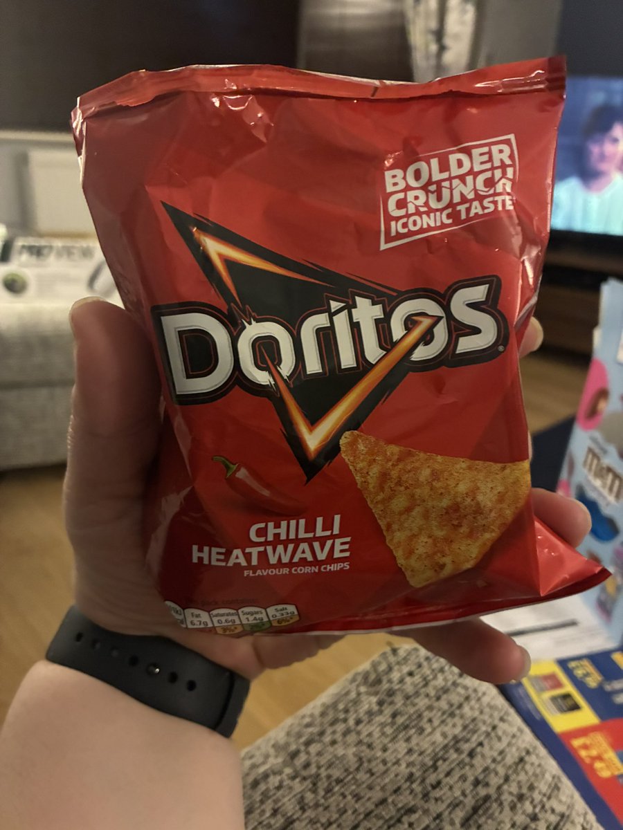 Helen_Oldroyd30's tweet photo. @walkers_crisps my daughter was very disappointed when she opened this packet of Doritos chilli heatwave and found only seasoning! https://t.co/ypfzEvLEvp