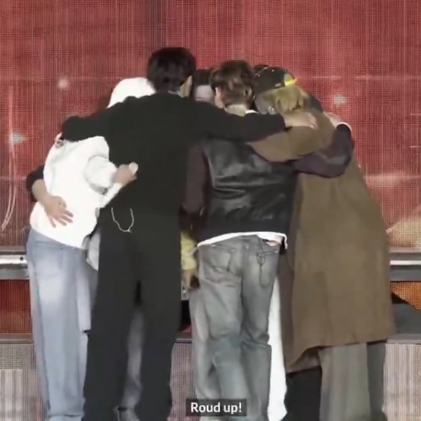 aki ☁️ tweet media