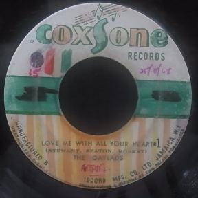 60'sにSTUDIO 1を色々12枚追加しました。
caribrecords.com
チェックだけでもよろしくお願いいたします。