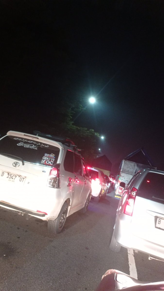 passbgr05's tweet photo. hadehhhhhh...... dah jalan malah di batalin... otw jakarta,,, yg mau acara info..... https://t.co/OkfQQ6GpkB