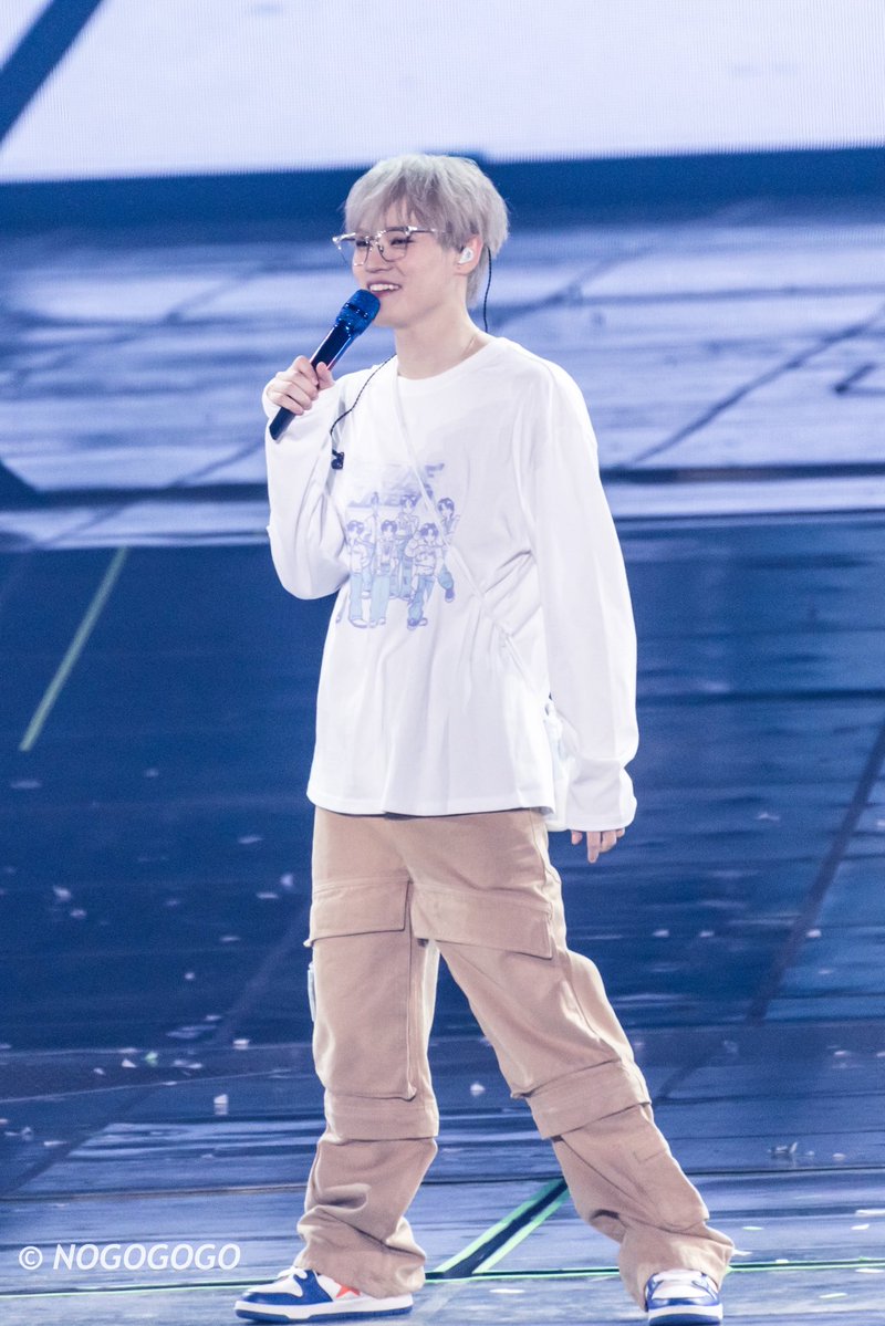 NOGOGOGO tweet media