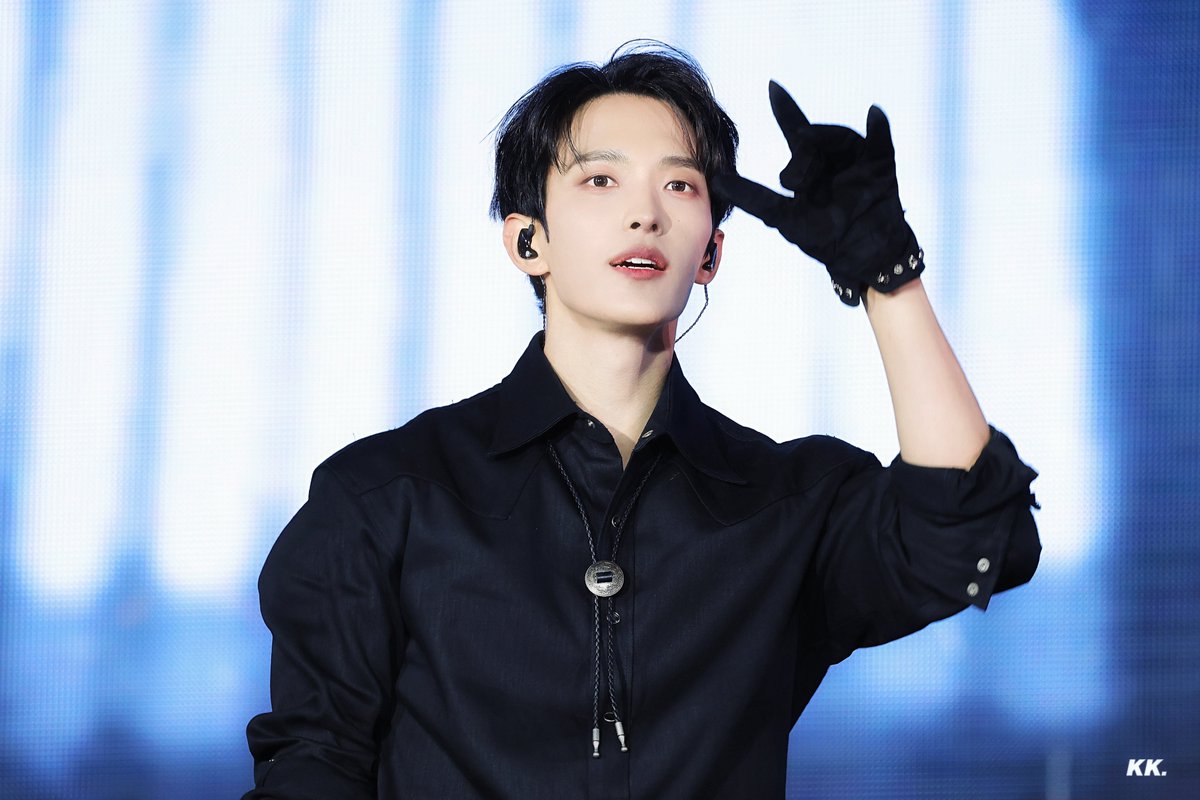 260404 NEW_ ENCORE
#도겸 #DK #ドギョム #DOKYEOM #이석민
#SEVENTEEN #세븐틴
