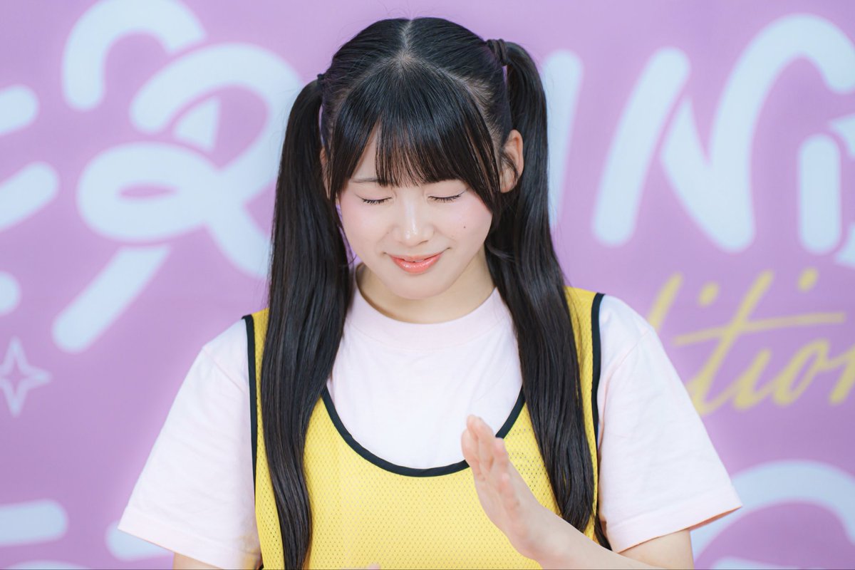 このあと22:00〜新メンバーオーディション3話公開！！🩷
準備できてますか？？？🎶

ということで、自分でも何をしてるか理解できない写真載せておきます。
#のんふぃく　#のんふぃくオーディション