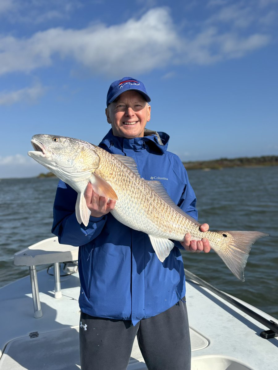 CaptNateLemmon's tweet image. Outstanding morning recently with a new client. The trip was filled with sightcasting several big black drum and some more big redfish! #floridasightfishing #redfish #mosquitolagoon #newsmyrnabeach #fishing #daytonabeach #indianriverlagoon