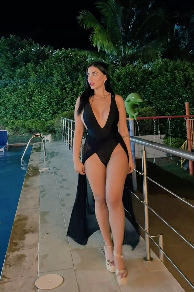 ALEJA 🐥 tweet media