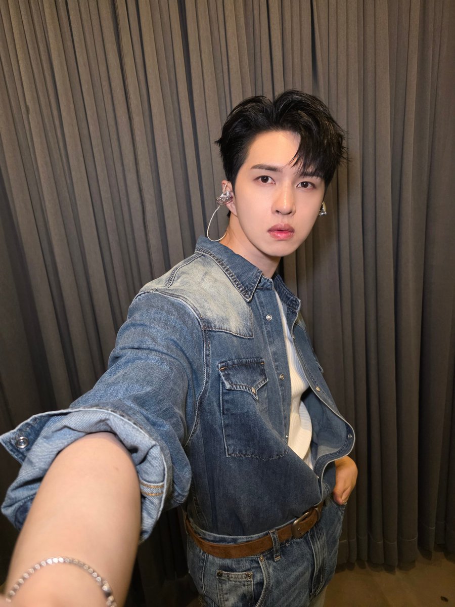 S27M_official's tweet image. 260404
사 : 사랑스러운 애기별💛
순 : 순둥한 째아니가☺️
별 : 별따다주께⭐️

@jaehwany0406
#켄 #KEN #이재환 #LeeJaeHwan
#사순별 #KEN_FAN_CON
#S27M #에스이십칠엠