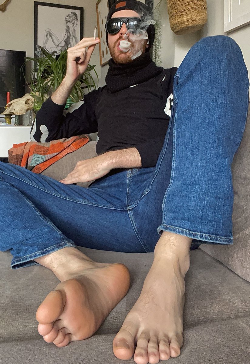 Happyhippyfeet tweet media