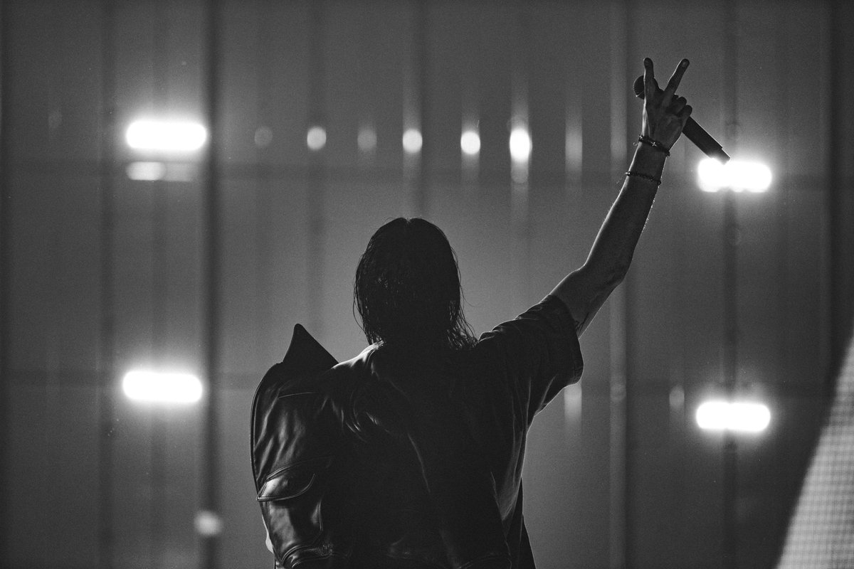 POP YOURS tweet media