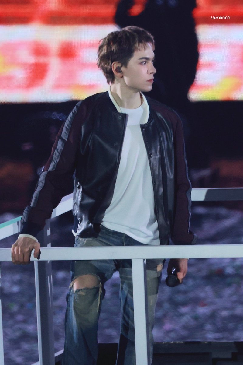 trip to vermoon tweet media