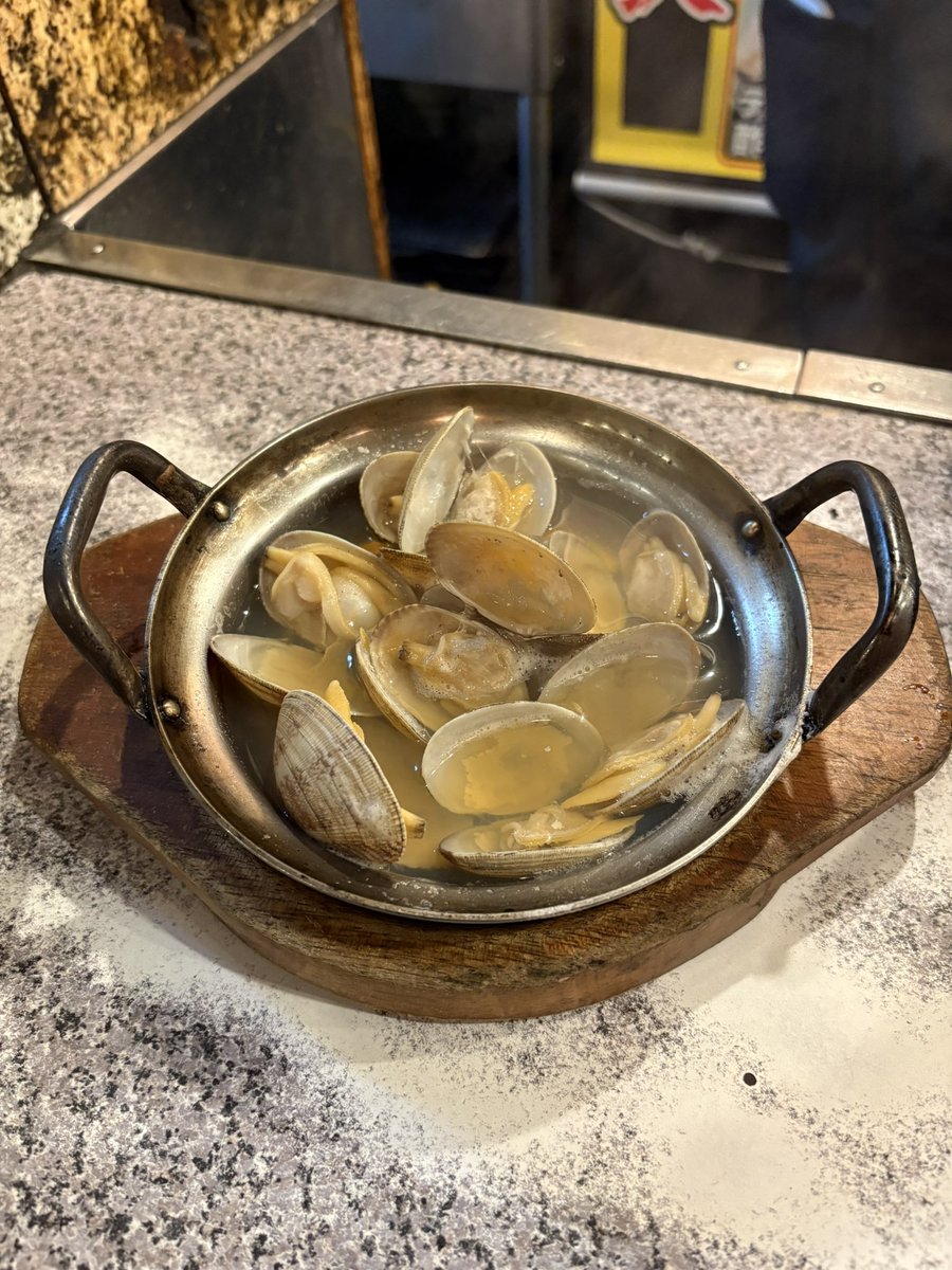 boochan. tweet media