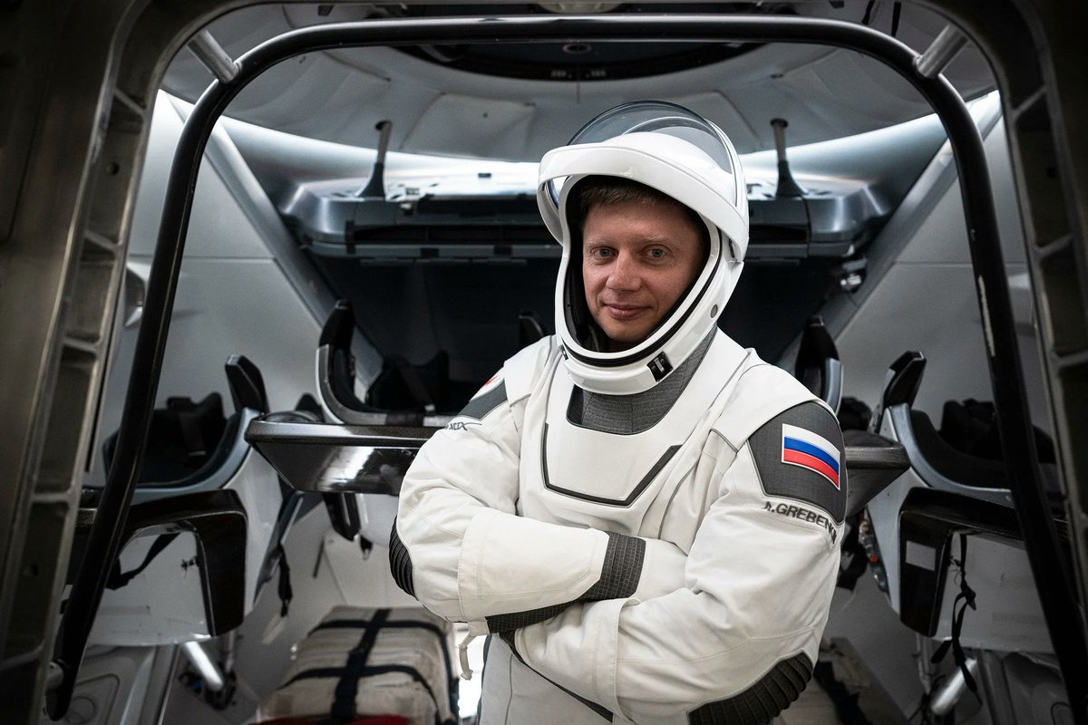 W6MOQ's tweet photo. ๐ก๐ฐ Just rxed: Dear Alessandro, 65 years ago a man flew into #space for the 1st time: in honor of this we are holding the annual #YuriGagarin Contest. We invite you! by Alexander Volkov & Alexander Grebenkin ๐ท๐บ
๐ #ArtemisII #WeAreGoingBack #Orion #SLS #NASA #CSA ๐
๐ #moon ๐บ๐ธ https://t.co/Z3I2IgnYPU