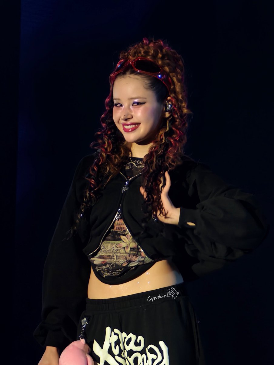 Cynthia🦄 tweet media