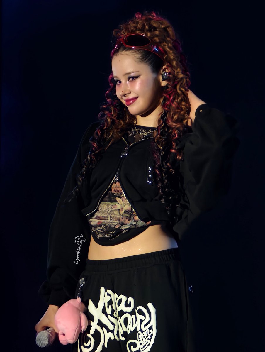 Cynthia🦄 tweet media