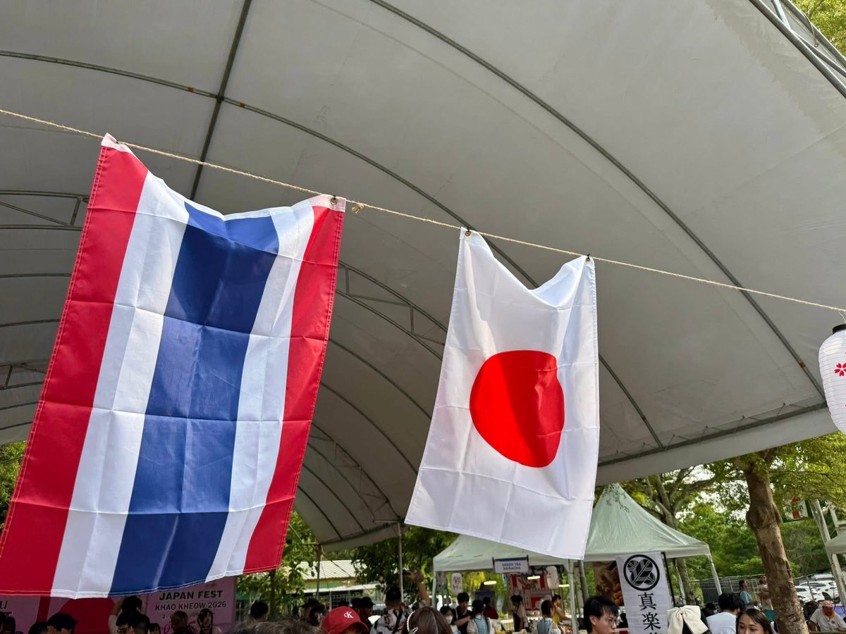 Khamoo.andthegang tweet media