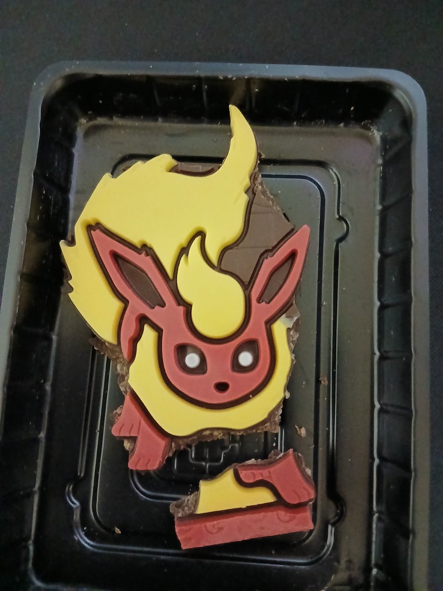 いそ山 tweet media