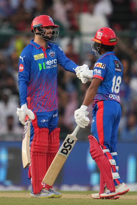 50 partnership up between Rizvi & Nissanka!  