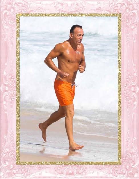 ethnobot's tweet image. “You look so much better than that loser, dried up prune, Bruce Springsteen. Look at him! He’s only 76”