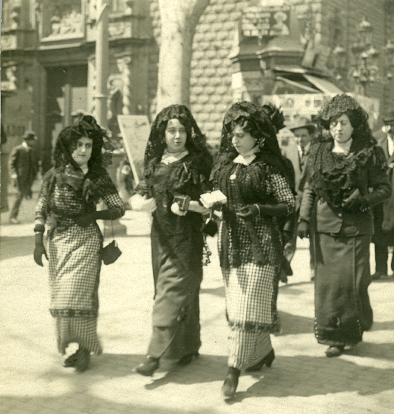 La Rambla
Setmana Santa, 1911  

📷 Frederic Ballell / AFB
