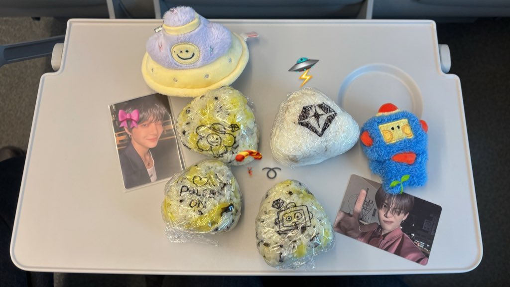 しまうま tweet media