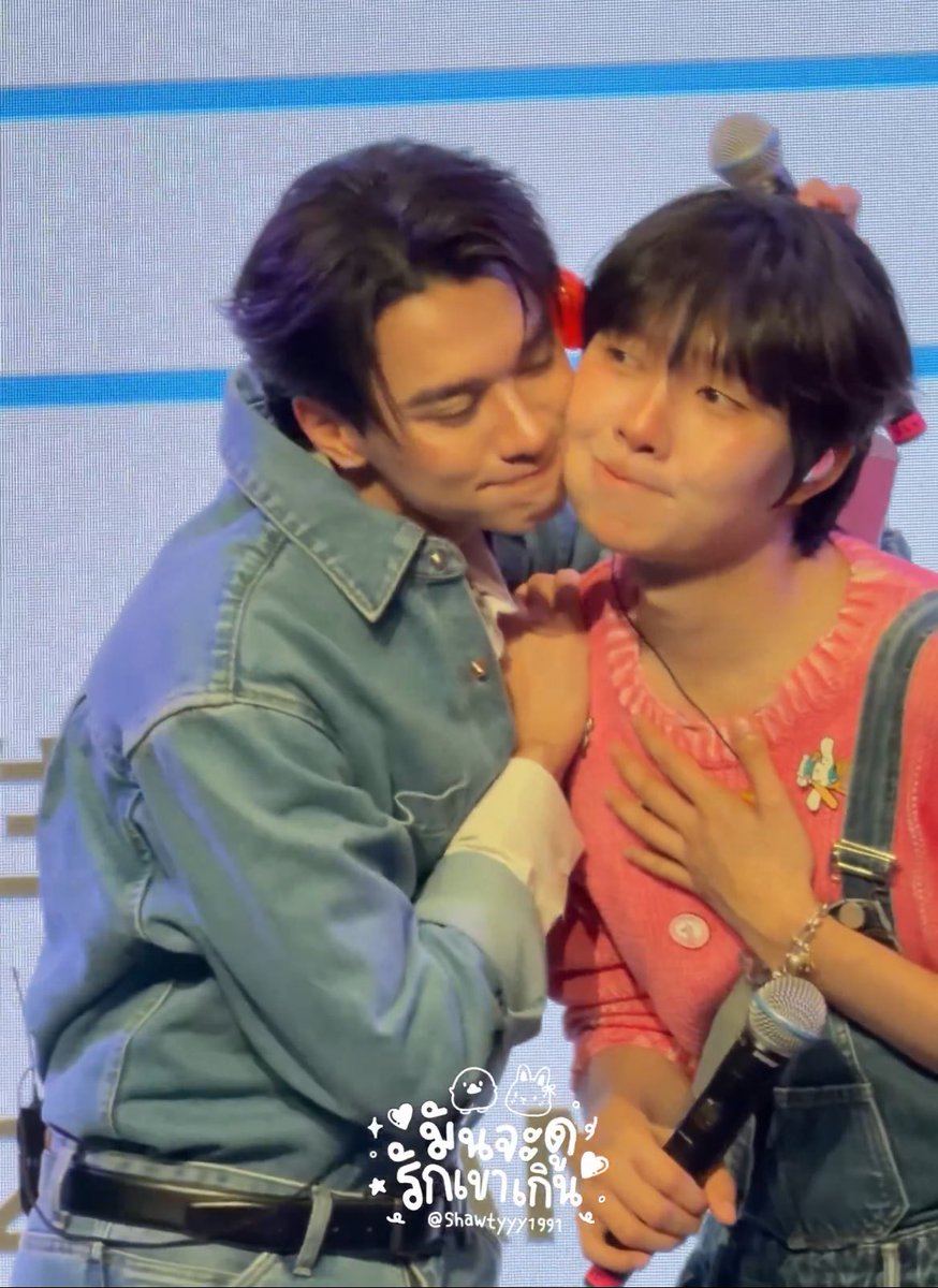 คือแก้มน้องยุบอ่ะ 5252552525252525