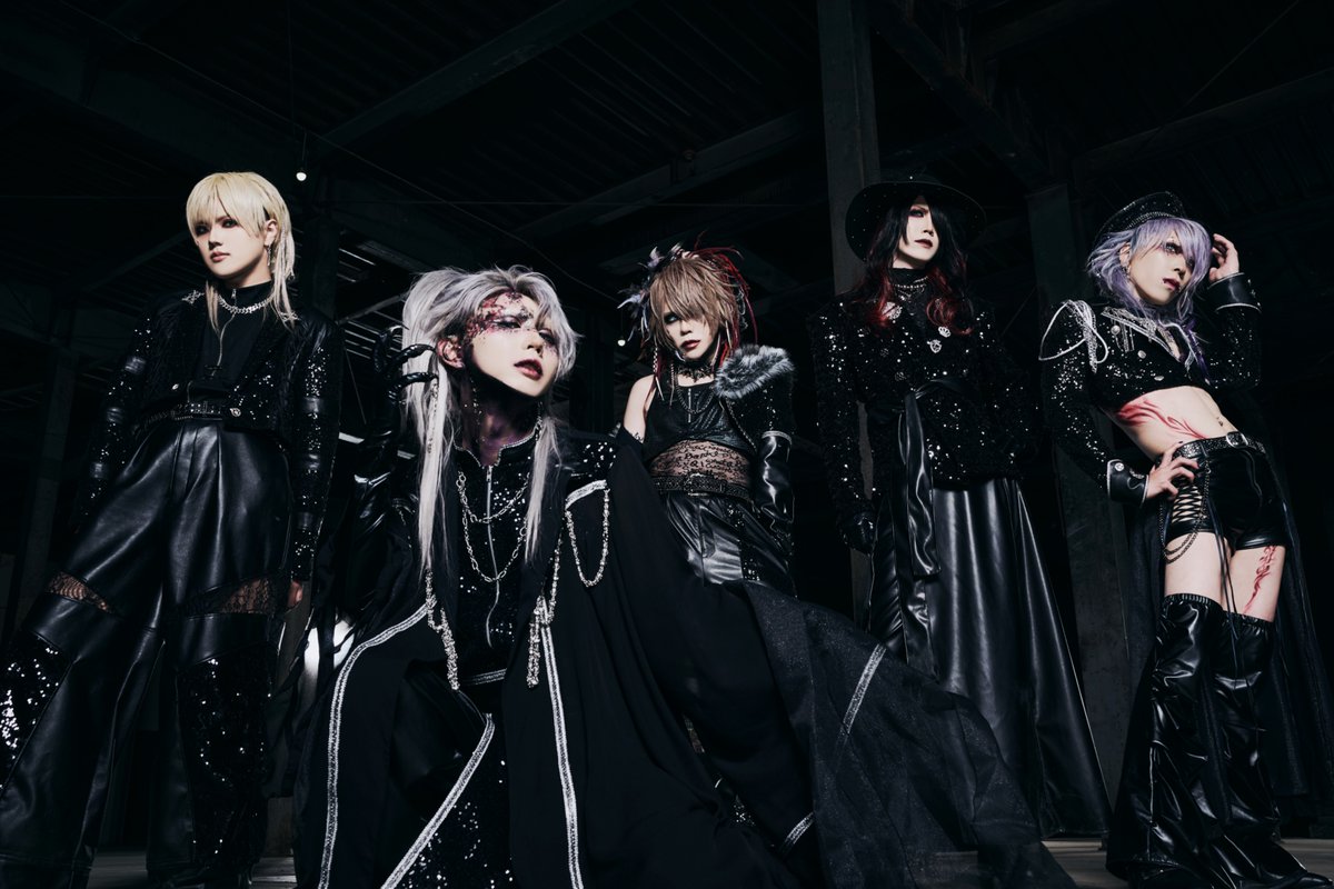 XANVALA's tweet photo. 【NEW IMAGE】

"AGNI”
 
XANVALA
@XANVALA

Vo. 巽
@XNVL_Tatsumi

#XANVALA
#ざんばらって読みます
#AGNI