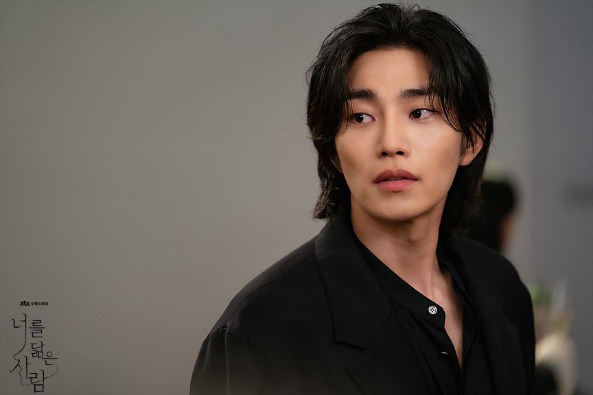 𝖧𝗂𝗇𝖺 tweet media