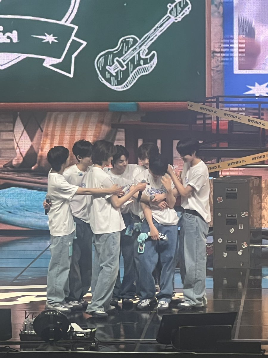 ʙᴜᴅᴜ tweet media