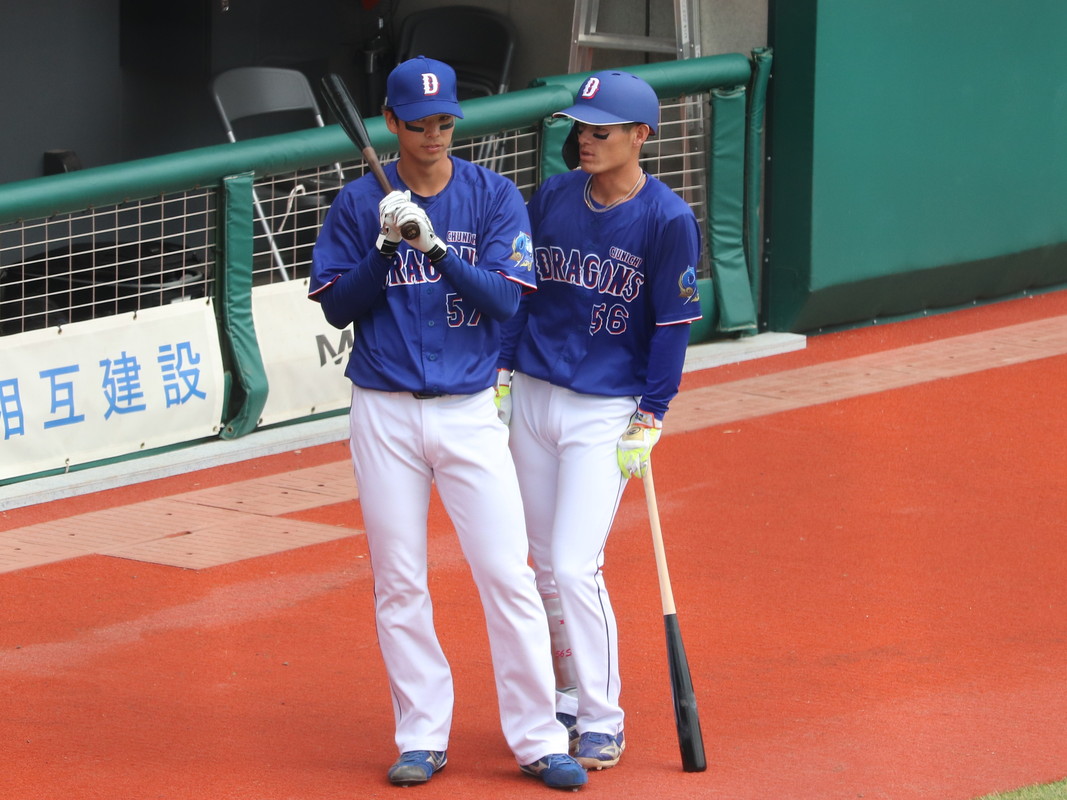 asacchi_b's tweet photo. 2026.3.18 G-D Gタウン
新保くんはパーソナルスペースが狭そう
(花田旭、新保茉良) https://t.co/vydfnGqtmS