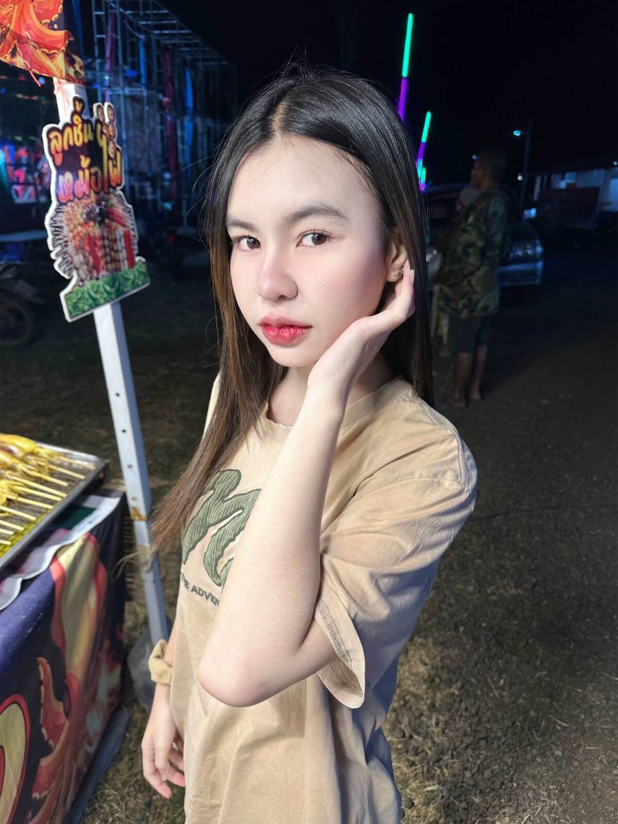 นฤมล tweet media