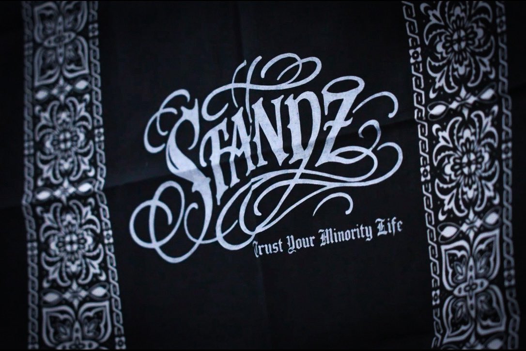 STANDZ_official's tweet photo. 【NEW MERCH】

オンラインショップでの予約受付は明日まで！
https://t.co/icOWdvpePW https://t.co/2aj6cBCT4i