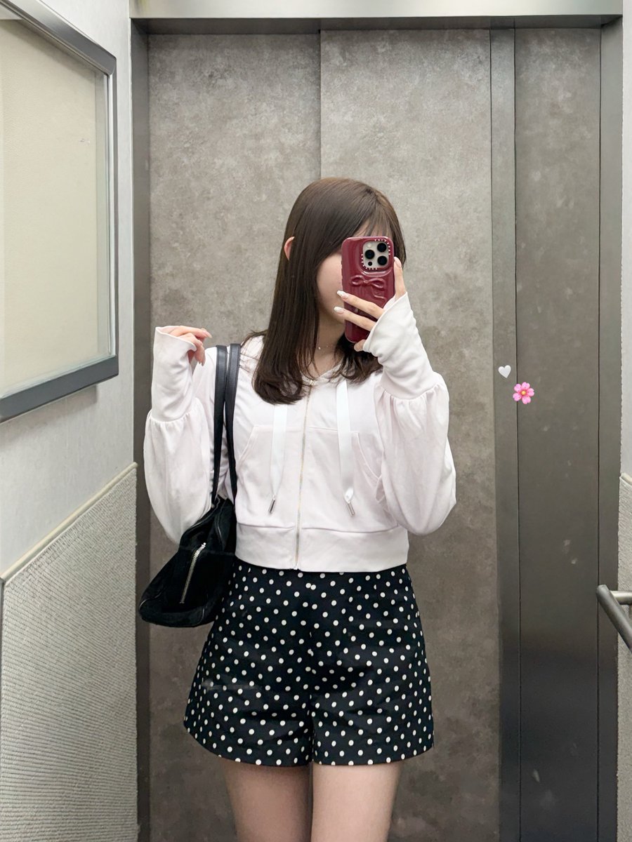 𝗄𝖺𝗋𝗂 tweet media