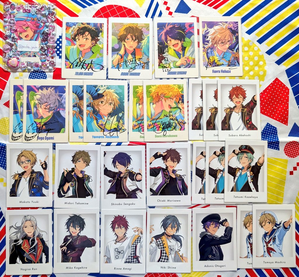 pocha_yum's tweet photo. 【交換】あんスタ 展示会 ぱしゃっつ 缶バッジ 硬質カード 特典

譲：英智、弓弦、スバル、真、鉄虎、翠、忍、千秋、巽、凪砂、みか、燐音、ニキ、薫、晃牙、アドニス、友也、光、紅郎、維吹、司、レオ、泉、つむぎ、宙、斑
→ https://t.co/Fz52VX9h11