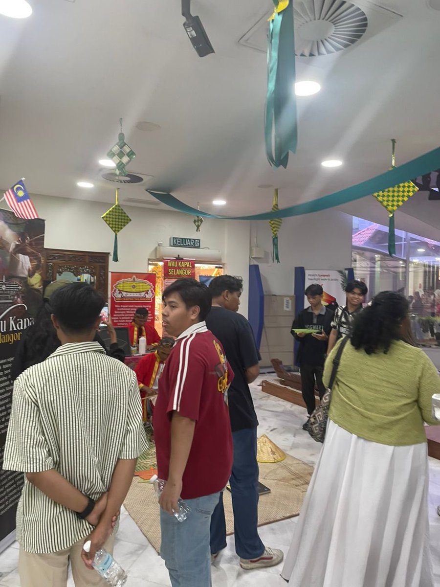 MaticMY's tweet image. #MaticMY #VisitMatic #PersatuanSukanTradisionalMalaysia #PermainanTradisional #SepakRaga #Ketengteng #DamMelayu #Gasing #Ketingting #Congkak #BatuSeremban #BatuSerembat #BatuSembang #Warisan