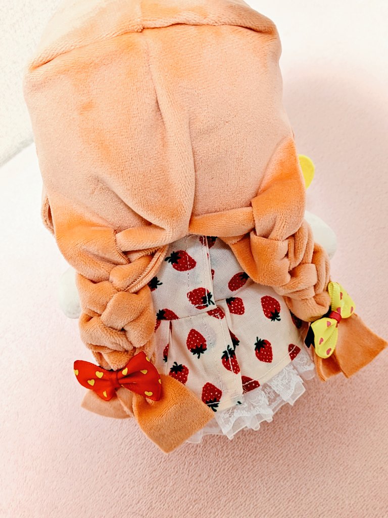 ぬいが誕生しました〜！
かなり久しぶりすぎて時間がかかりましたがイメージ通りの元気っ娘ができてすごく嬉しいです🧡
今回お洋服にも挑戦したので見てやってください😊✨

型紙:てづくり推しぬいwawaちゃん
洋服:てづくり推しぬいwawaちゃんのお洋服

#自作ぬい　#wawaちゃん