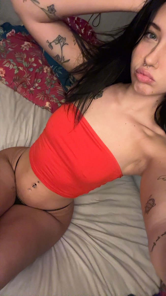 Bethanscollett_'s tweet photo. want more? hit like😚 https://t.co/A9MldpyJp4