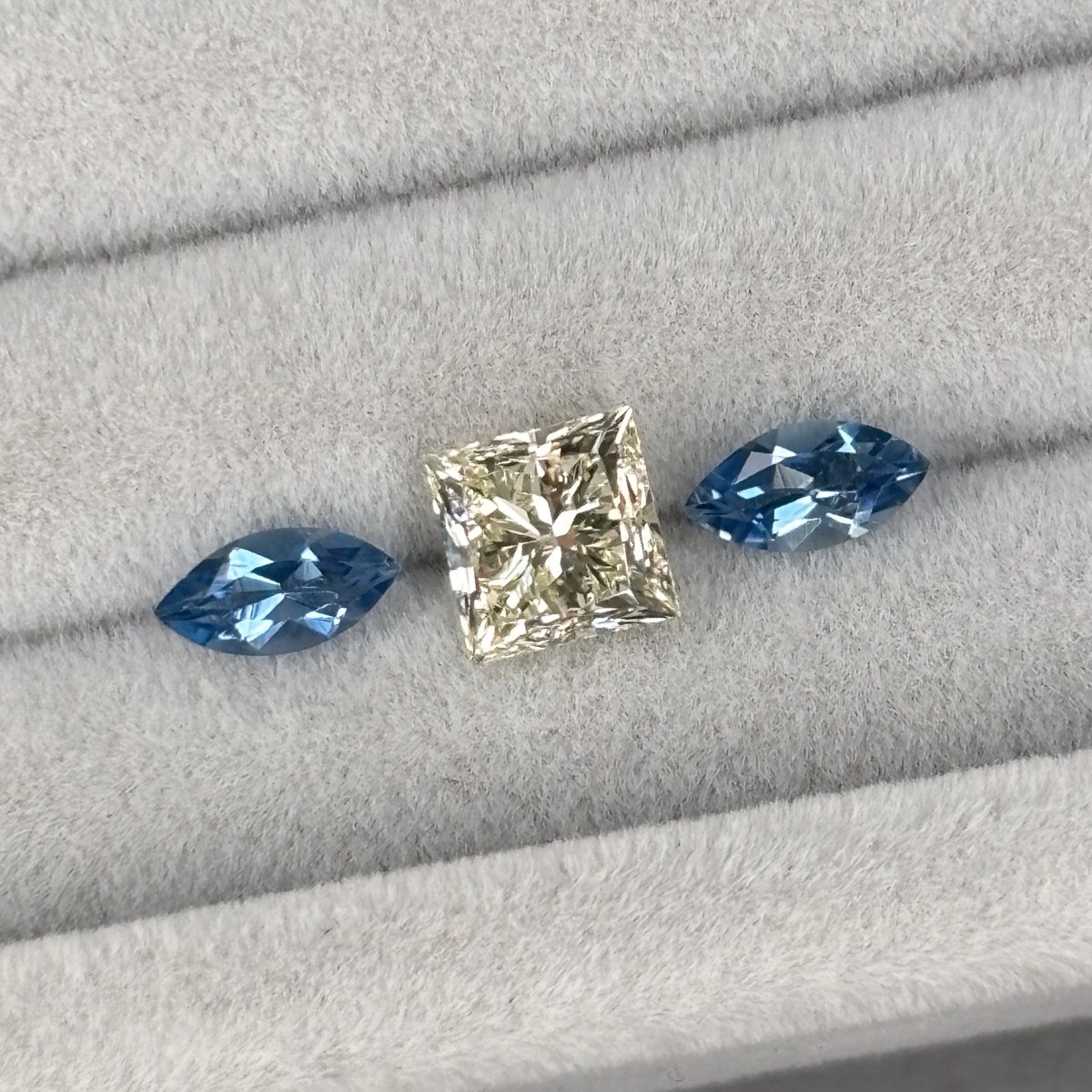 ayano@EnMedel宝石ルース tweet media