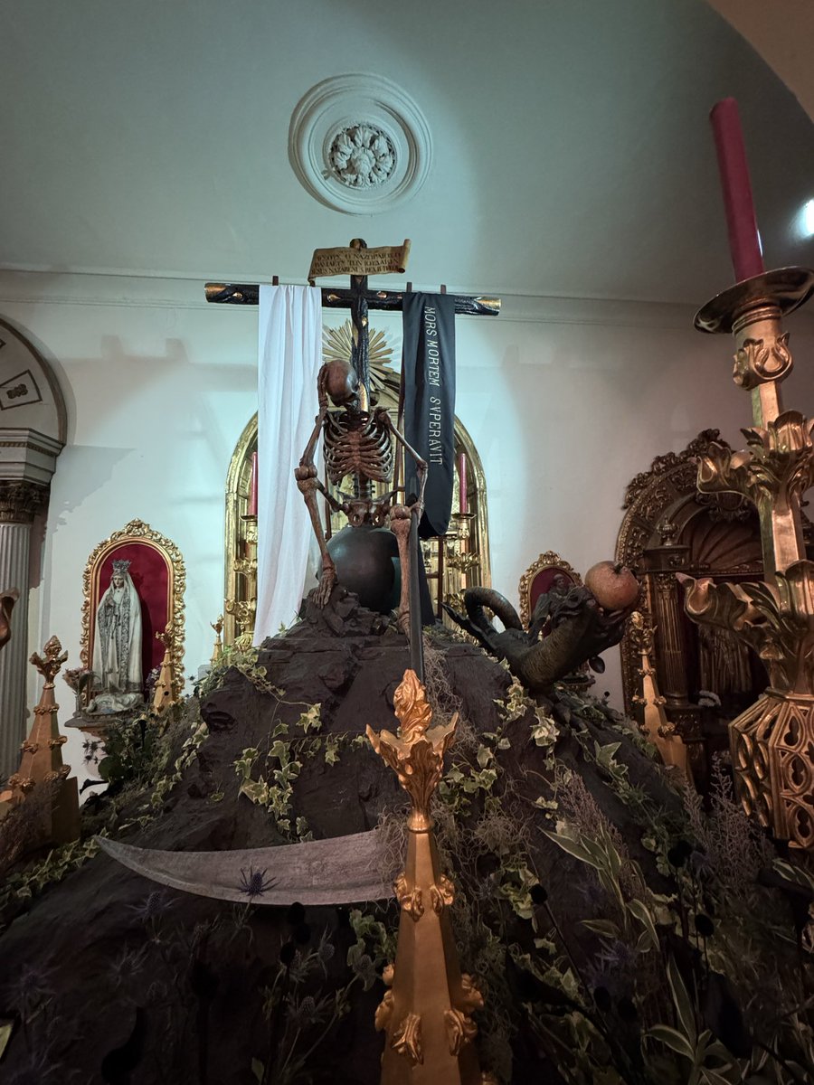 Santo Entierro Sevilla tweet media