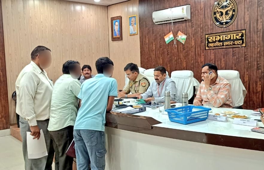 Etah Police tweet media